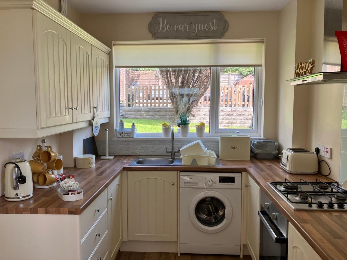 Mountain View Aberavon Beach, Afan Valley & Margam Park, South Wales Villa Port Talbot Bagian luar foto